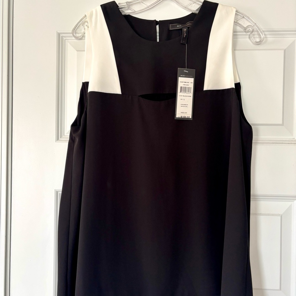 BCBGMaxAzria Classic Black Sleeveless Blouse